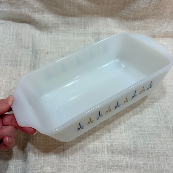 Vintage Fire-King Milk Glass Loaf Pan Starburst Atomic Blue Gold MCM Bakeware - Picture 5 of 8
